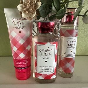 Bath & Body Works Gingham Love Body Wash Set - Pink and White